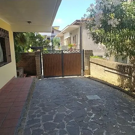 Sweet Apartment *